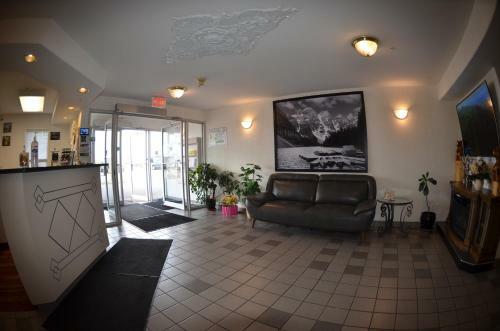Hotel Super 8 By Wyndham Taber Ab