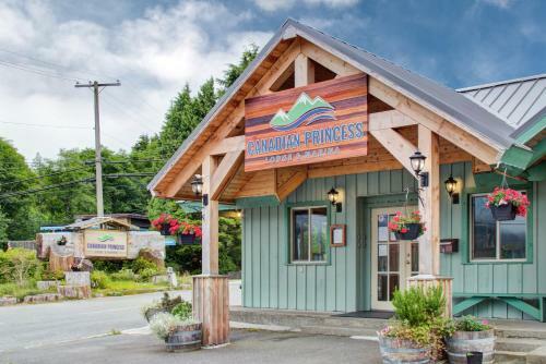 Hotel Canadian Princess Lodge & Marina