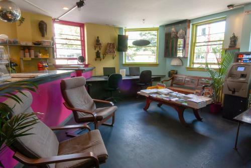 Albergue Ocean Island Inn | Backpackers | Suites