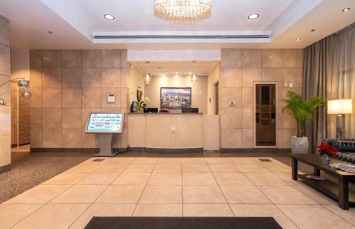 Landis Hotel & Suites
