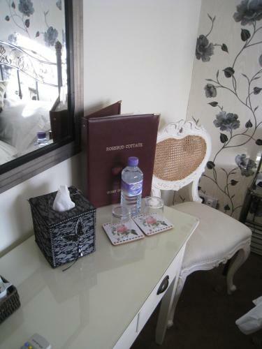 Hostal Rosebud Cottage Guest House