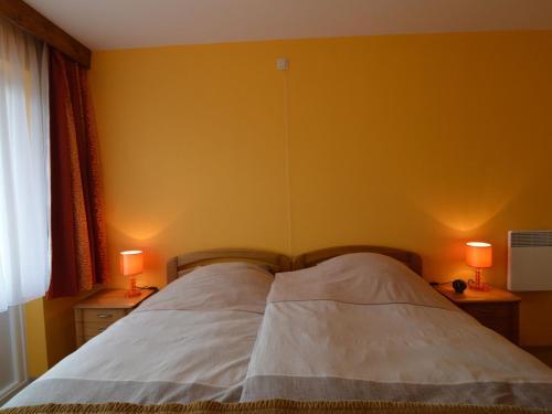 Modern Holiday Home In Stavelot With Garden