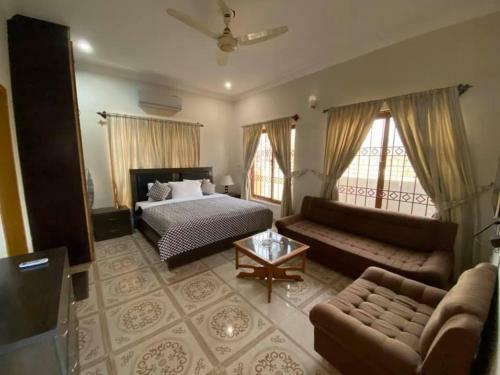 Hostal Margalla Meridian