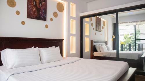 Central Siem Reap Private Villa By La San