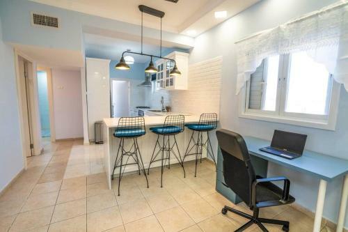 Apartamento Windows On Netanya Luxury Penthouse Downtown