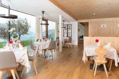 Hotel Berggasthof H�usler