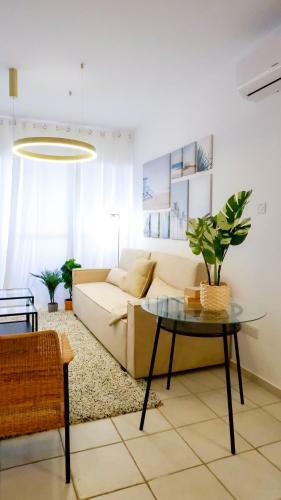 Kings Palace Sea View Apartment