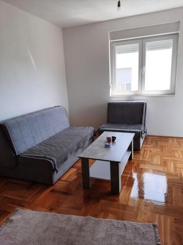 Apartamento Potpuno Opremljen Stan U Centru Trebinja