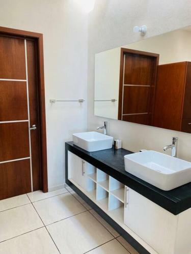 Casa Con Vista �nica Alberca Privada Palapa Tv