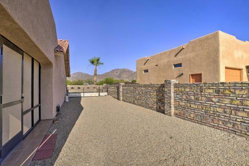 Idyllic Yuma Home With Mtn Views - Near Golfing