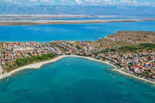 Apartment In Vir At 500 M From The Restaurants