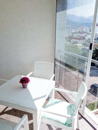 Apartamento Lovely Condo With Free Parking On Premises