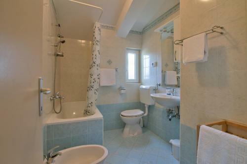 Apartments Anmar