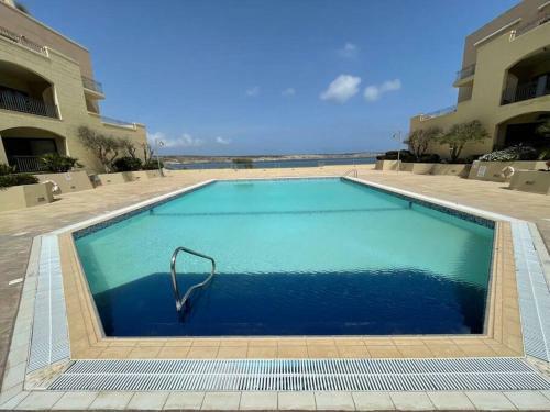 Spacious Luxurious Apartment With Seaview