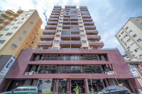 Apartamento Lindo Apto Central Com Churrasqueira.