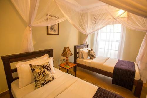 Hotel Amani Safari Lodge