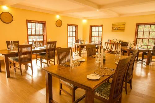 Hotel Amani Safari Lodge