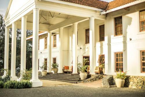 Hotel Amani Safari Lodge