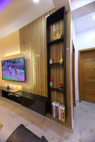 Apartamento Luxurious 2 Bedroom Shortlet, Midak Mews