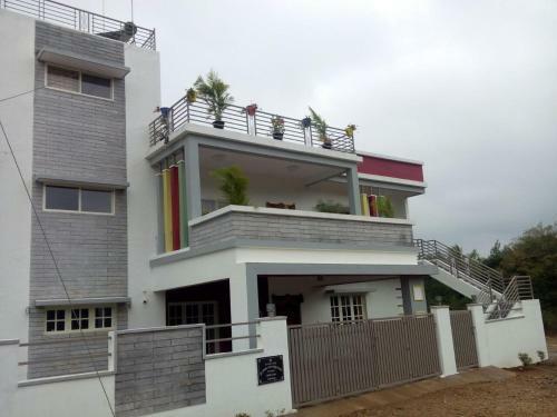 Apartamento Halenahalli Home Stay