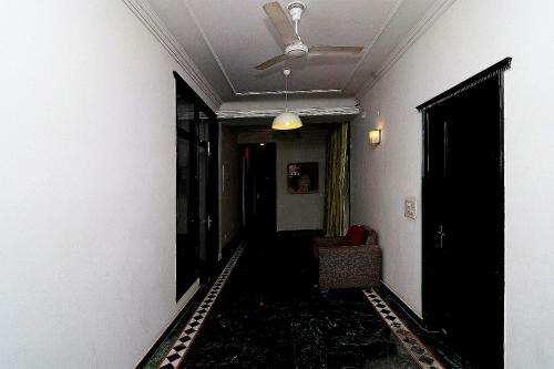 Oyo 89078 Hotel Jc Chelet