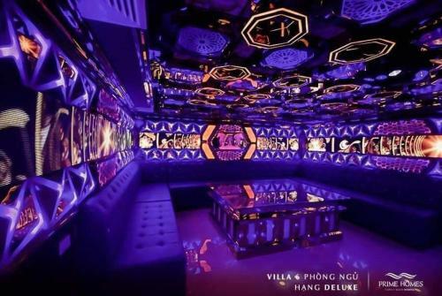 Dolphin Villa