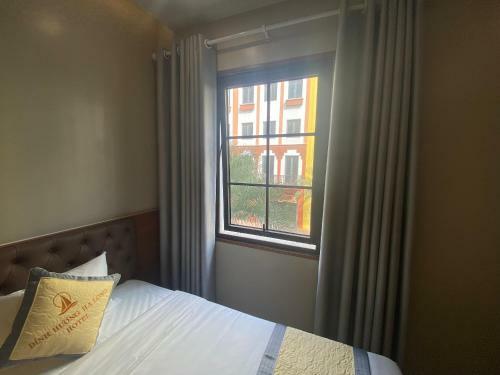 Hotel Kh�ch S?n ??nh H??ng H? Long