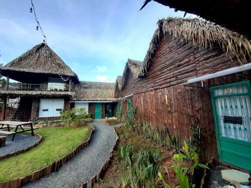 Lodge M�i L� Home & Cafe