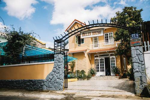 Hostal Delen House