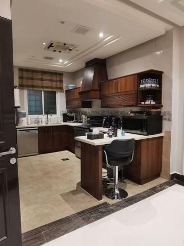 ??? ????? ?? ?????? ?????? Luxury Apartment Alwaha