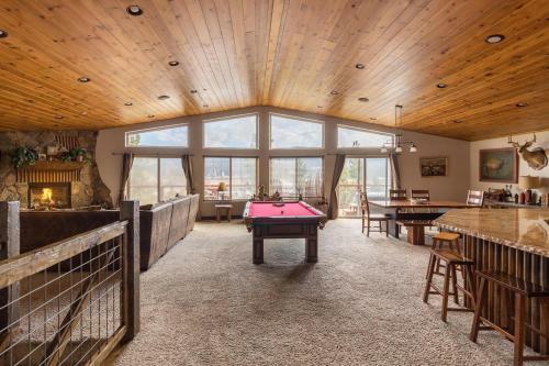 Lake Drive 2 Wr20 Lakefront Lodge