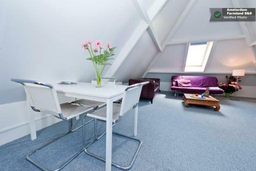 Bed & Breakfast Amsterdam Farmland