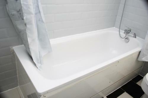Fran's Property Solutions Spacious 5bedrooms Aylesbury