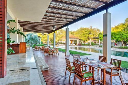 Apartamento Tropical Haven Large Oceanview Apt With Pool B3317