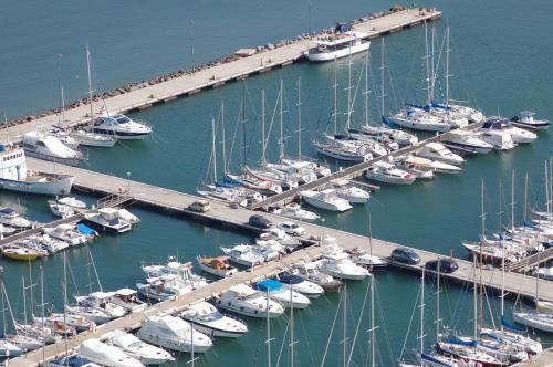 Boat & Sailing Torregrande Sinis Yachting