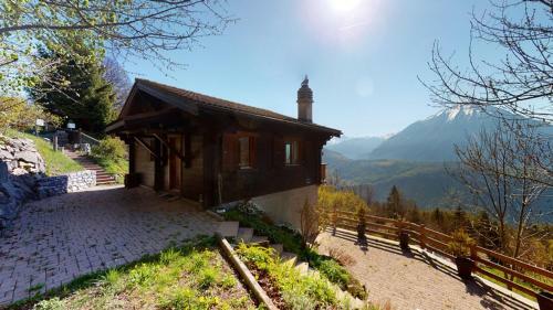 Charming Chalet With A Splendid View Of The Valais Mountains