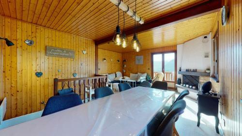 Charming Chalet With A Splendid View Of The Valais Mountains