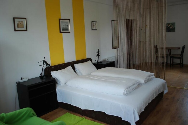 Szentmih�lyi 22 Apartman