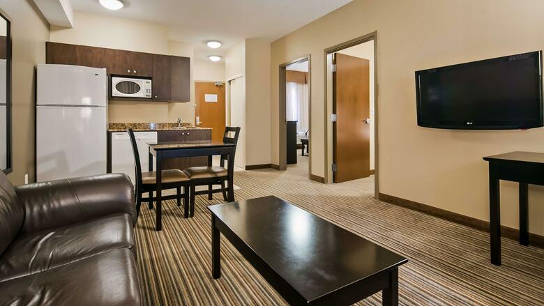 Best Western Plus Peace River Hotel & Suites