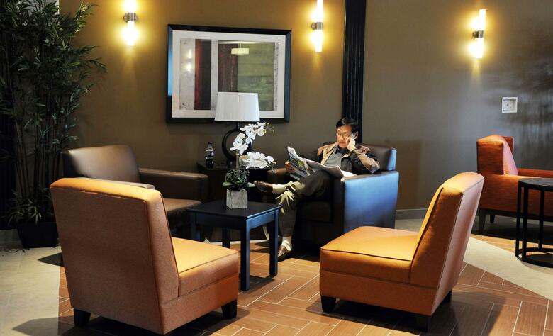 Best Western Plus Peace River Hotel & Suites