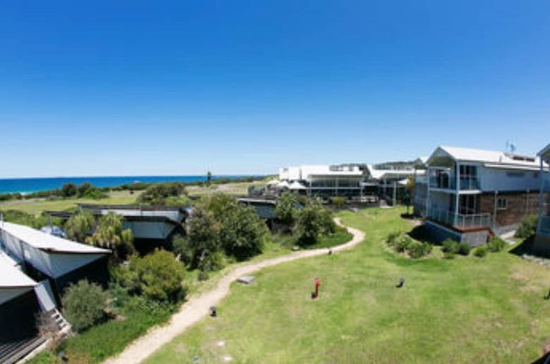 Caves Beachside Hotel