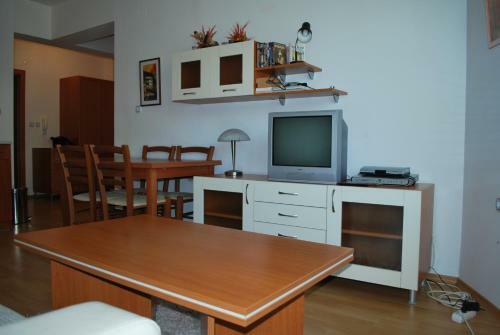 Aparthotel Pm Services Riverside Apartments