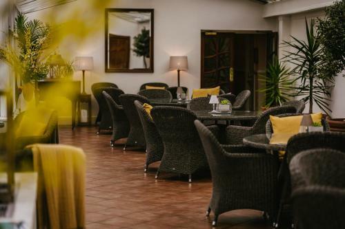 Rowton Hall Hotel And Spa