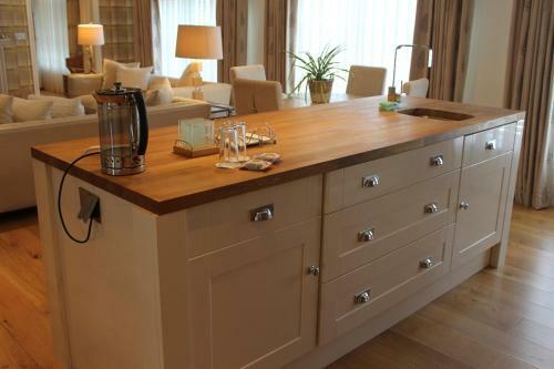 Rowton Hall Hotel And Spa