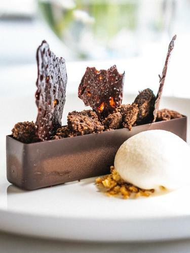 Rowton Hall Hotel And Spa