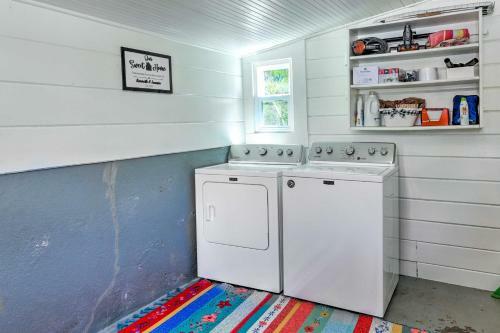 Unique Historic Cottage - Walk To Main St!