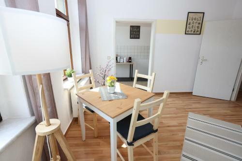 Full House Studios - Little Mill Apartment - Ntflx + Wifi