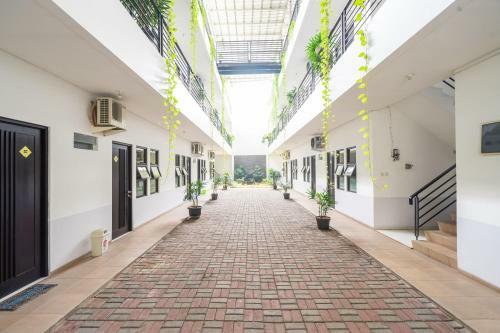 Hotel Umah Santi Depok