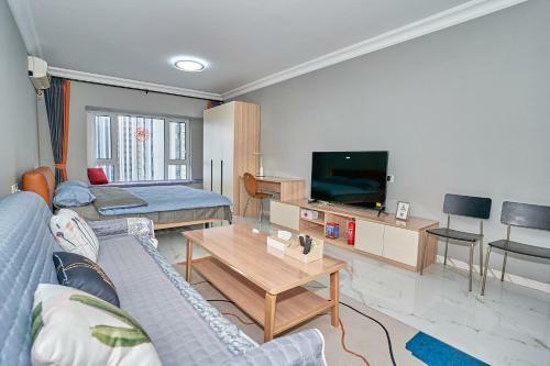 Locals Apartment House 06