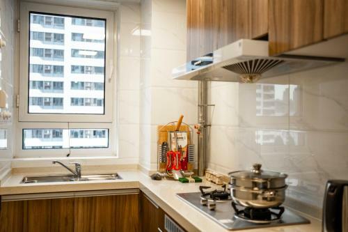 Locals Apartment House 01